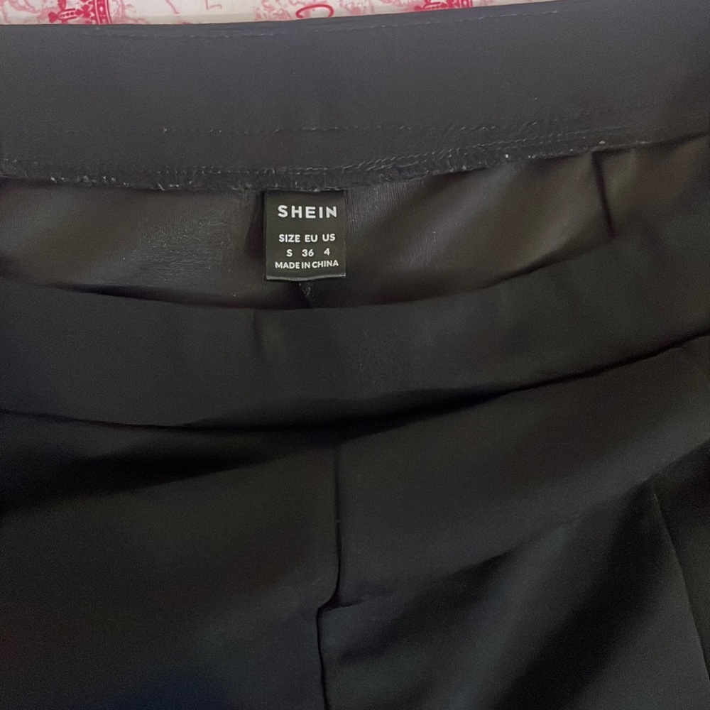 SHEIN pants 
Black 
Casual